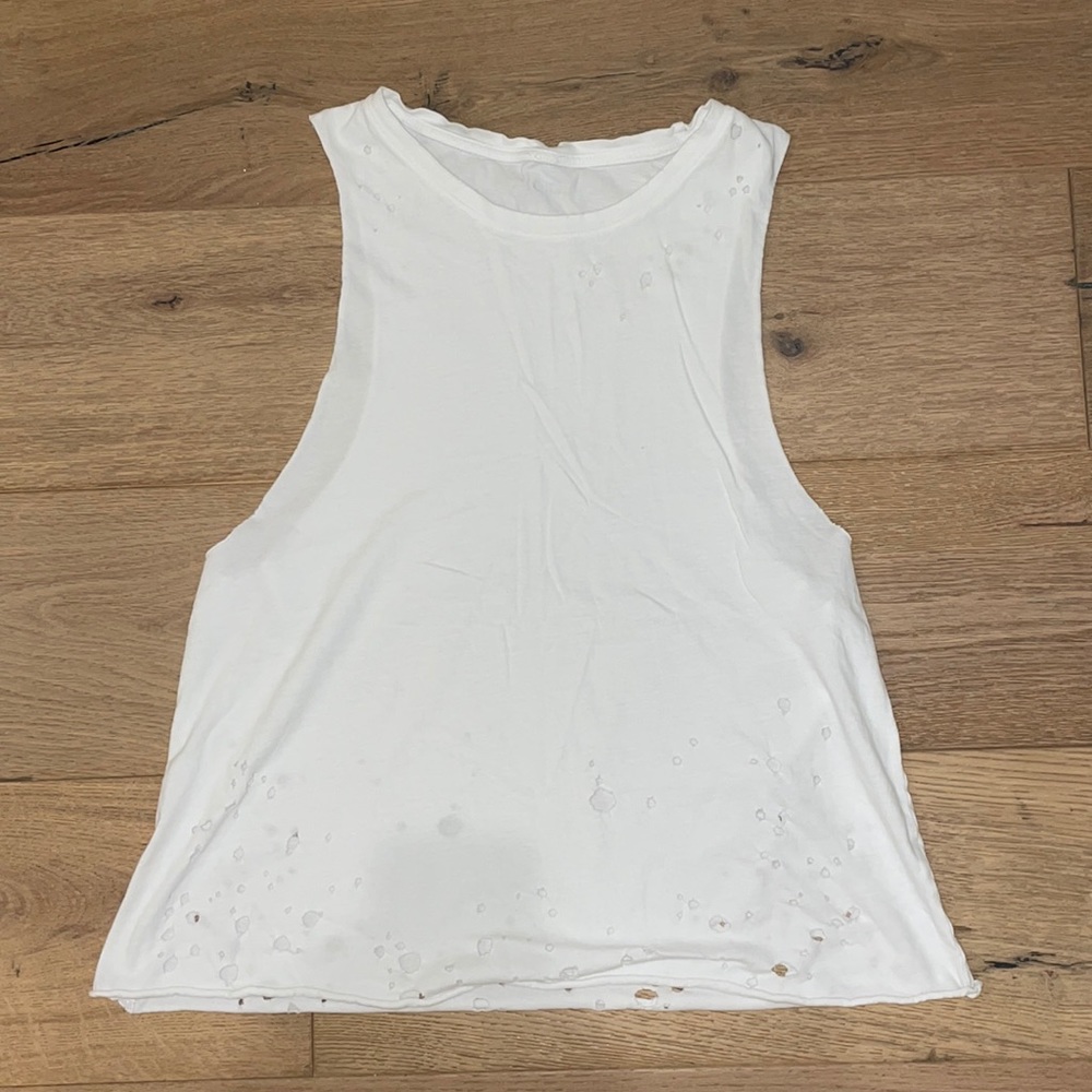 ALO YOGA MUSCLE TANK!!